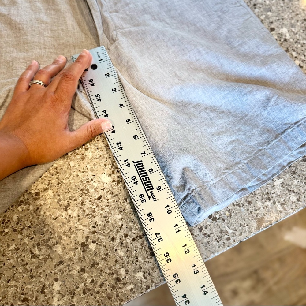 Banana Republic l Aiden Short l Size: 32 - Picture 9 of 10